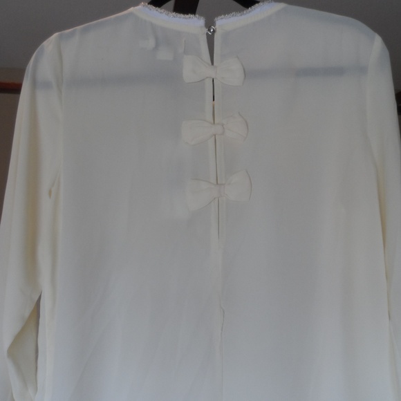 Ivory blouse - Picture 4 of 6